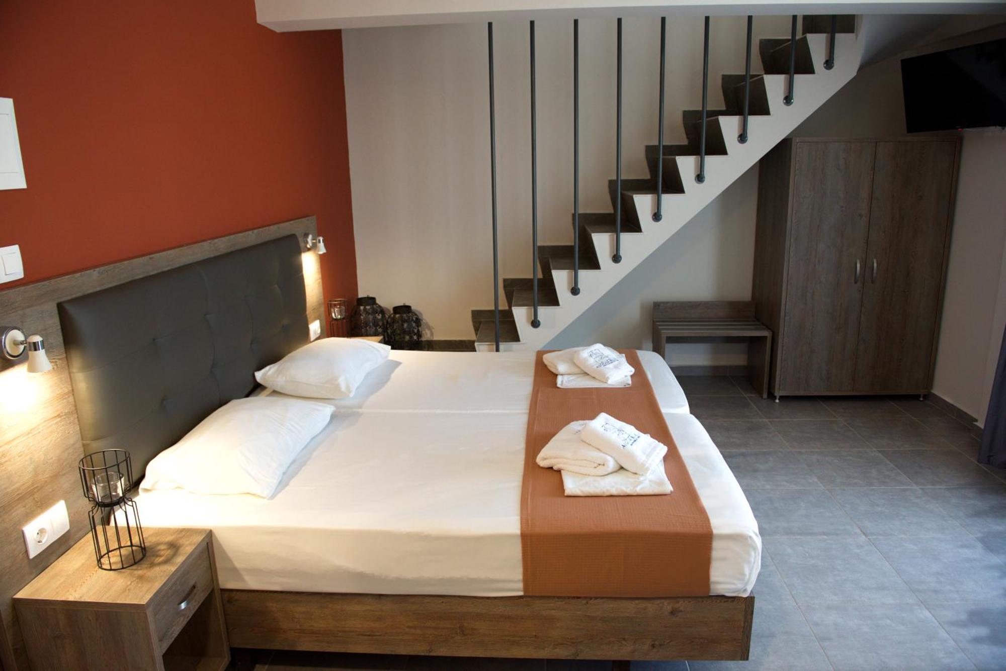 Aegean Blue Apartments & Suites 乐托卡亚 外观 照片