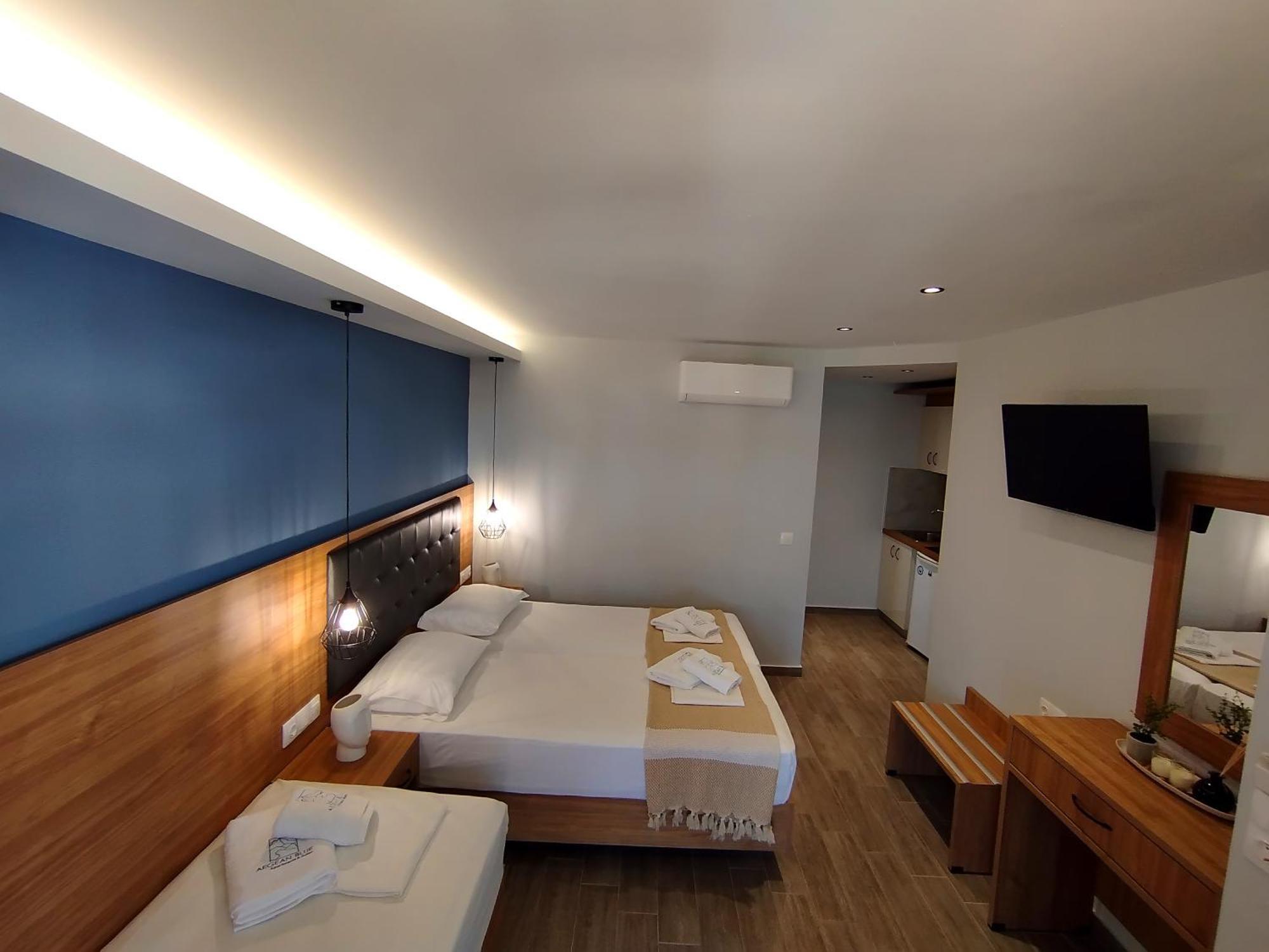 Aegean Blue Apartments & Suites 乐托卡亚 外观 照片